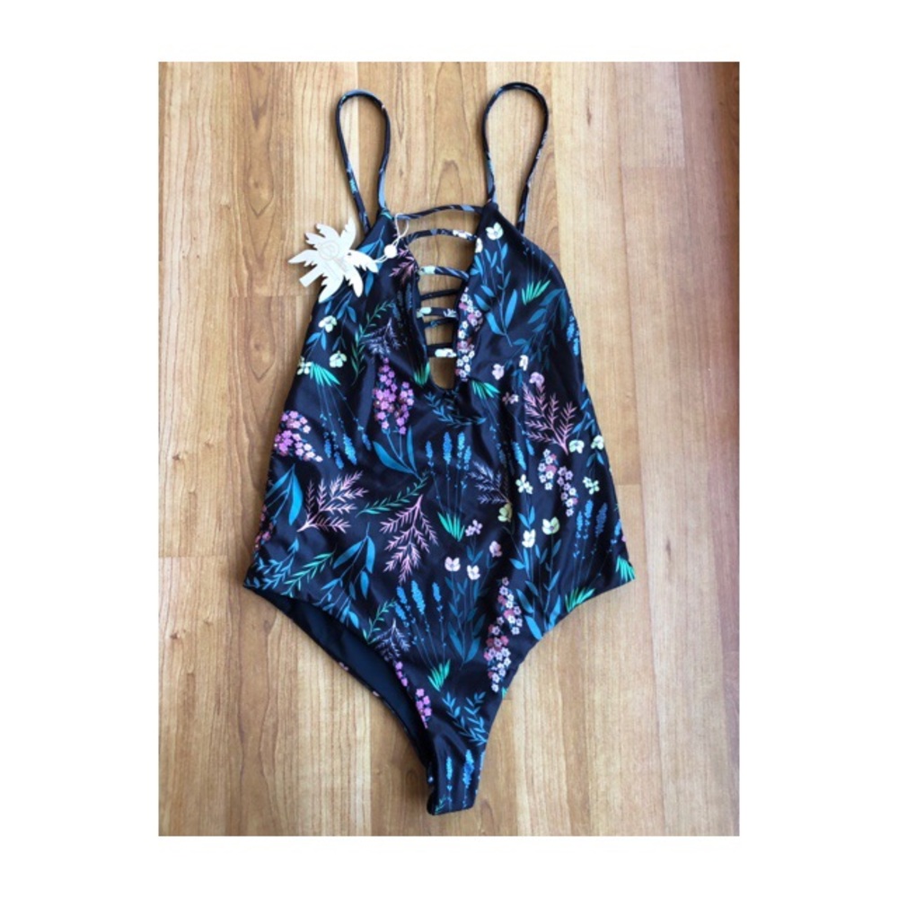 NEW Bettinis one piece swim suite!!